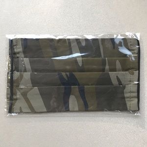 FREE in Bundle: Johnny Was Face Mask, Green Camo